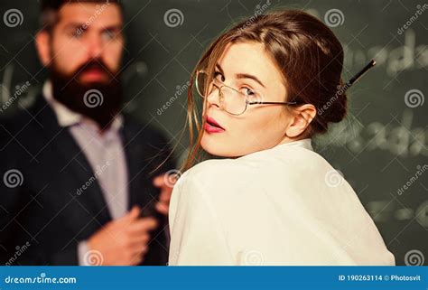 School Seduce Porn Videos .